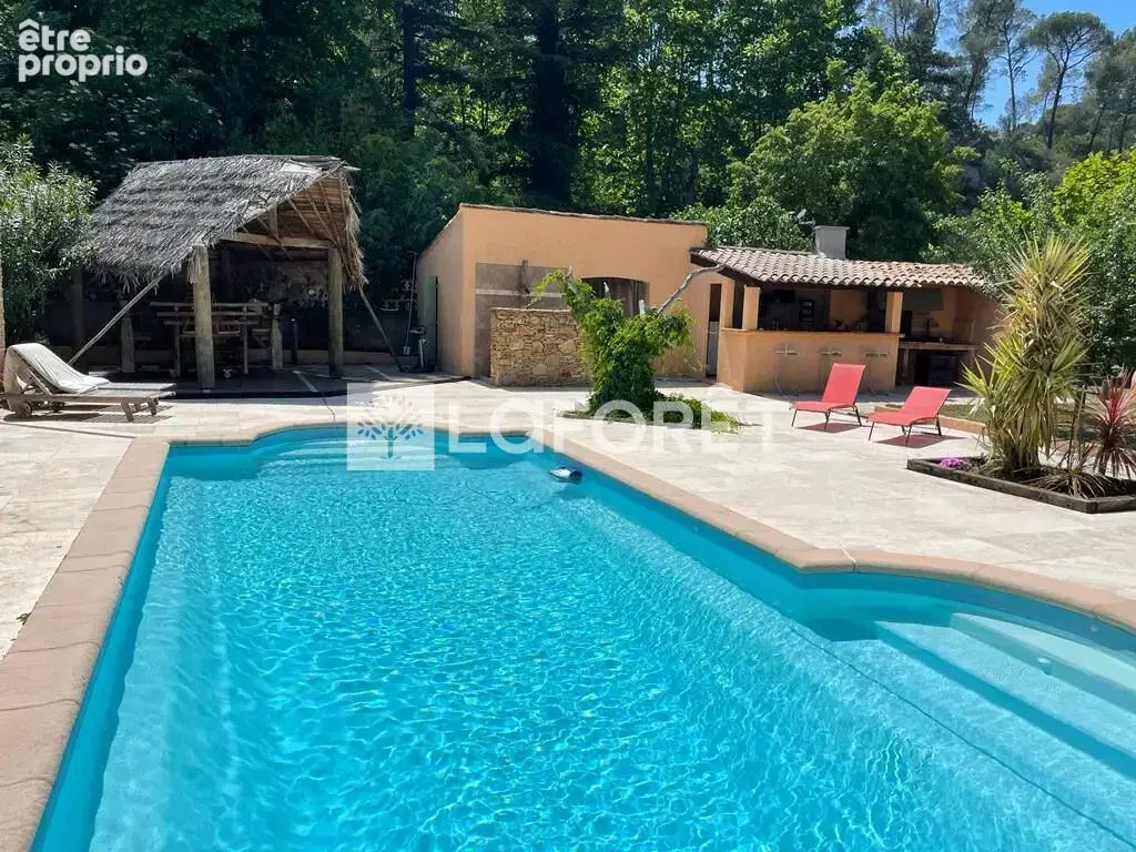 Bastide à Gémenos 271m² + dépendances 90m² - photo 12