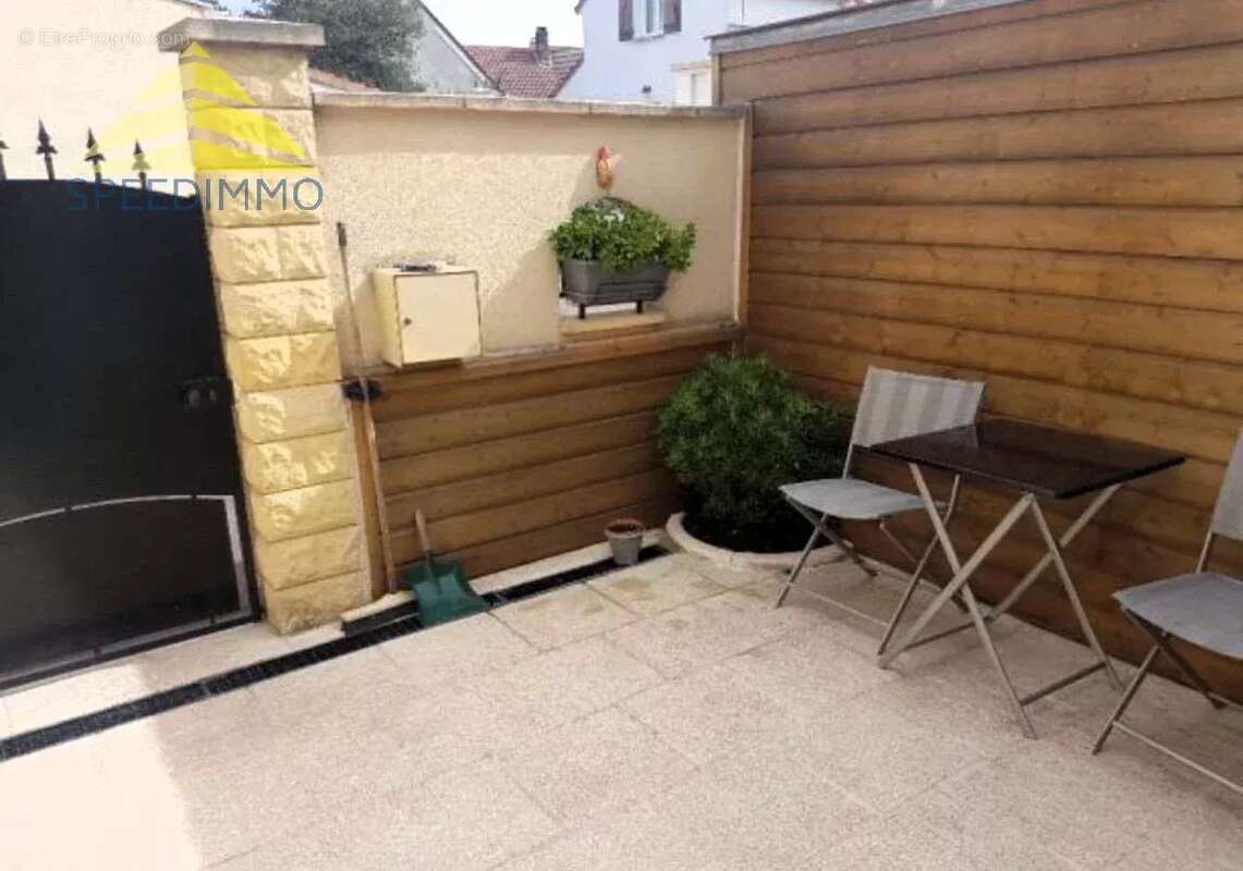 Maison à VILLECRESNES