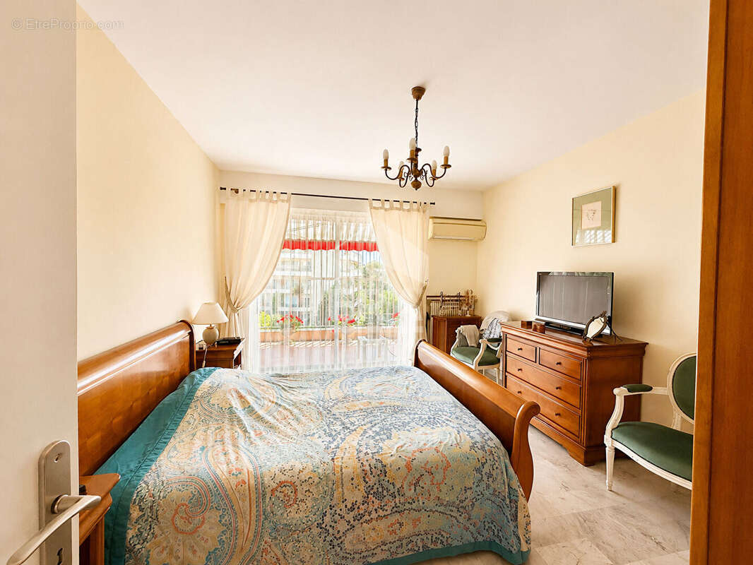 Appartement à LE CANNET