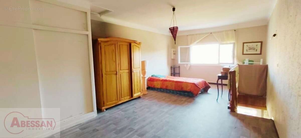 Maison 225 m² à Lezan  - photo 14