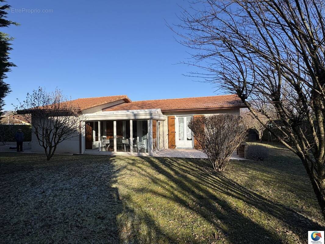 Maison à LA VERPILLIERE