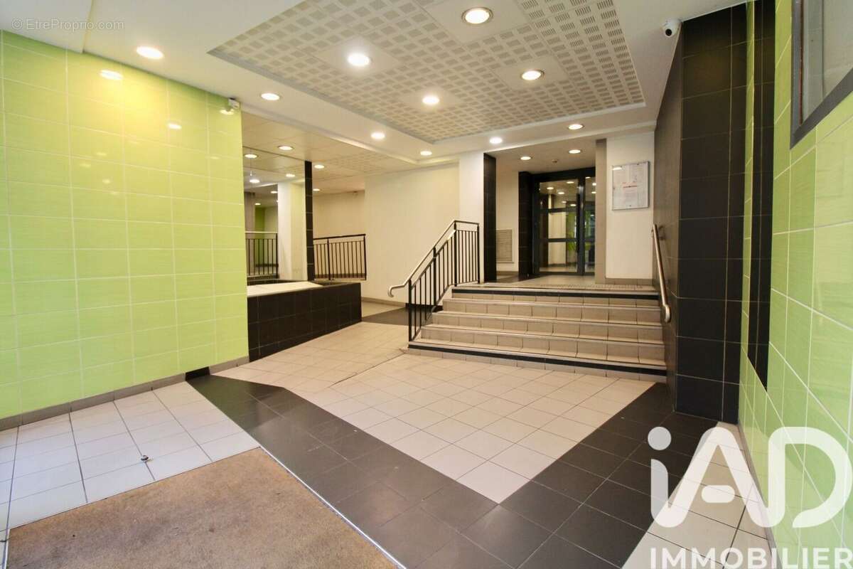 Photo 7 - Appartement à VILLENEUVE-LA-GARENNE