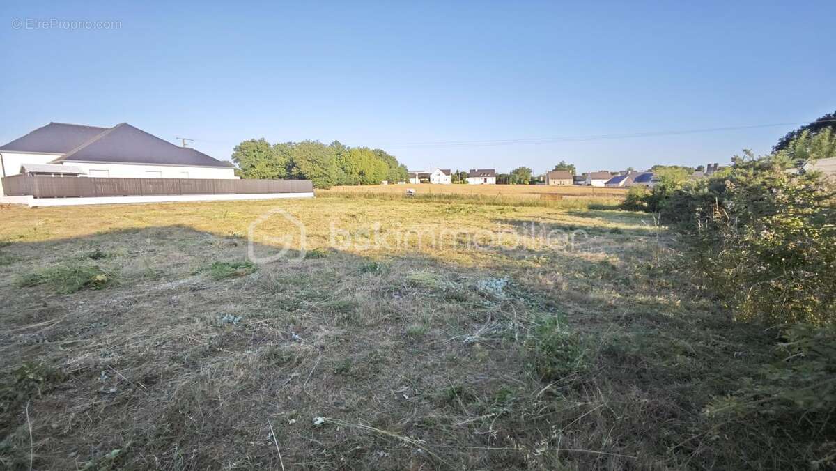 Terrain de 1 000 m²  à guer, proche commerces, ecoles et acces rn24 - photo 2