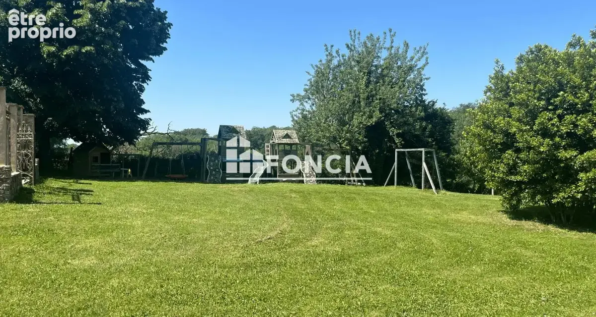 PAMPELONNE Propriété de caractère - photo 12