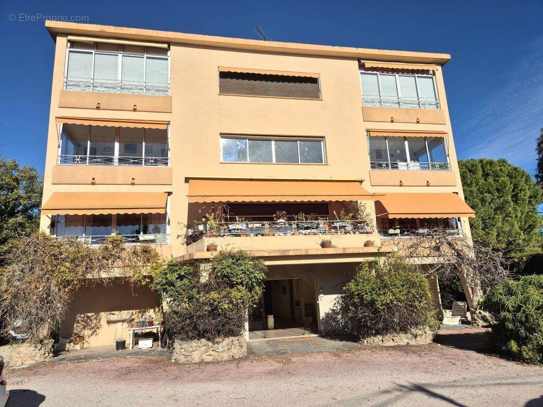 Appartement à VENCE