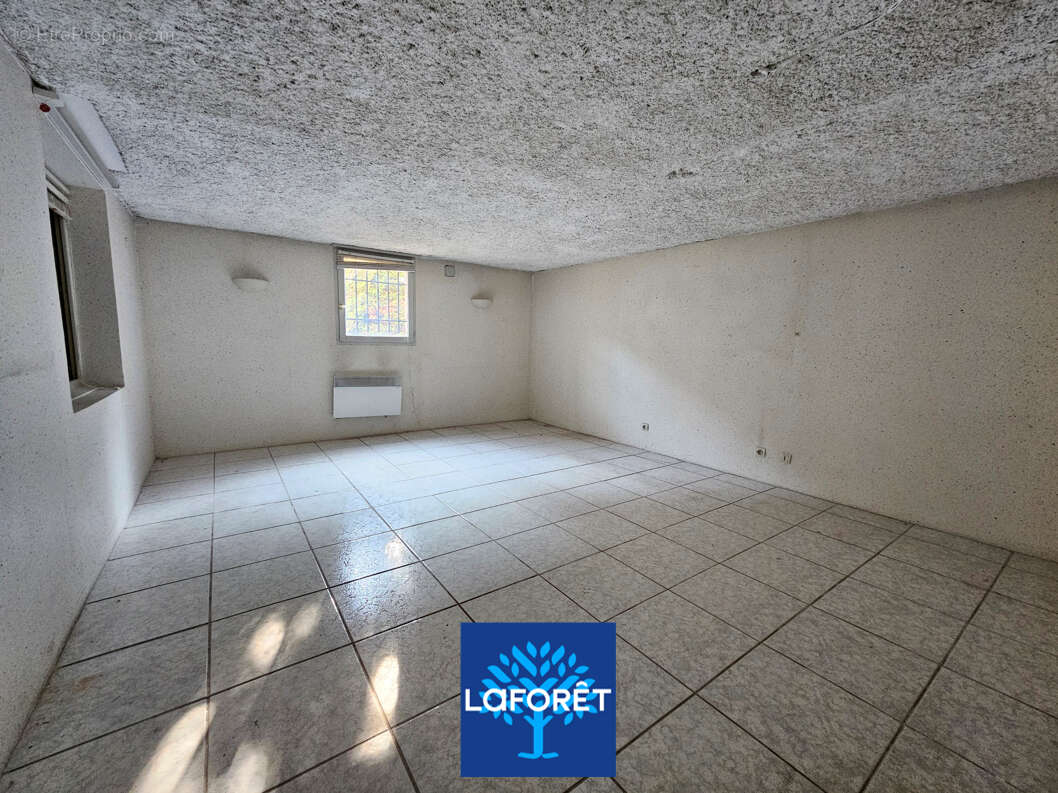 Maison à SAINT-PIERRE-DE-CHANDIEU