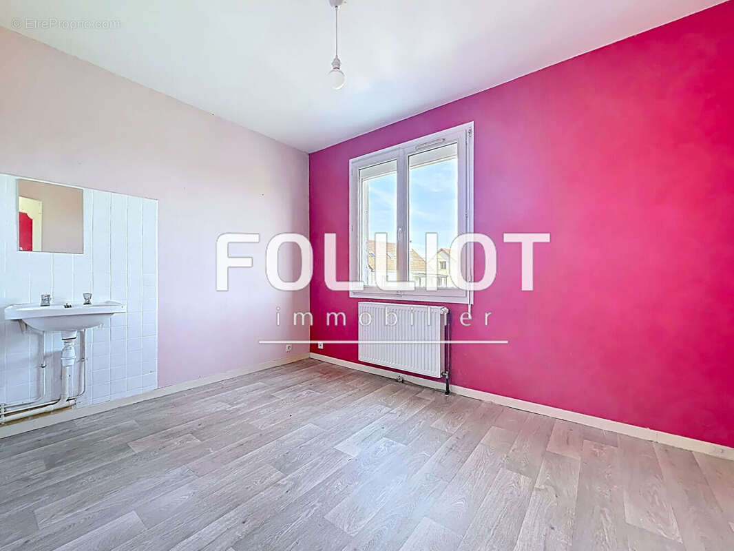 Maison à COLOMBELLES