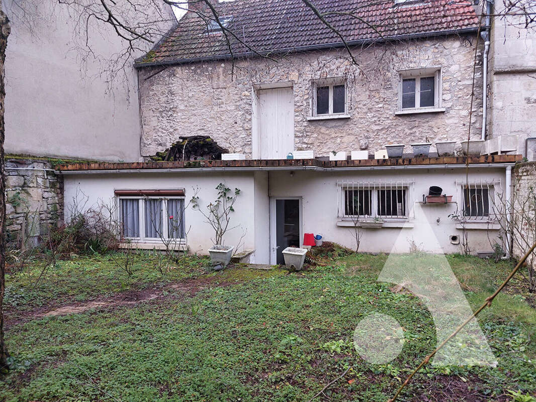 Maison à CREPY-EN-VALOIS