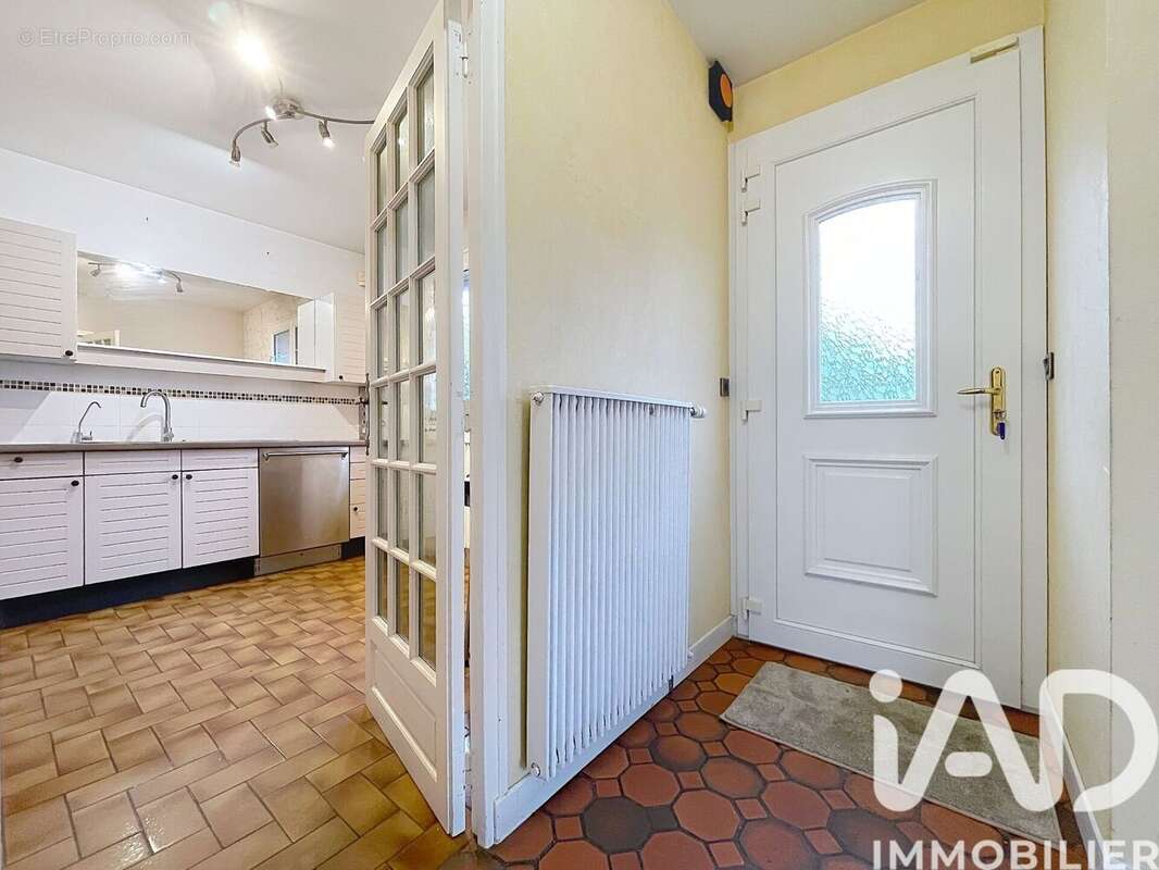 Maison 117 m² à Vicq  - photo 6