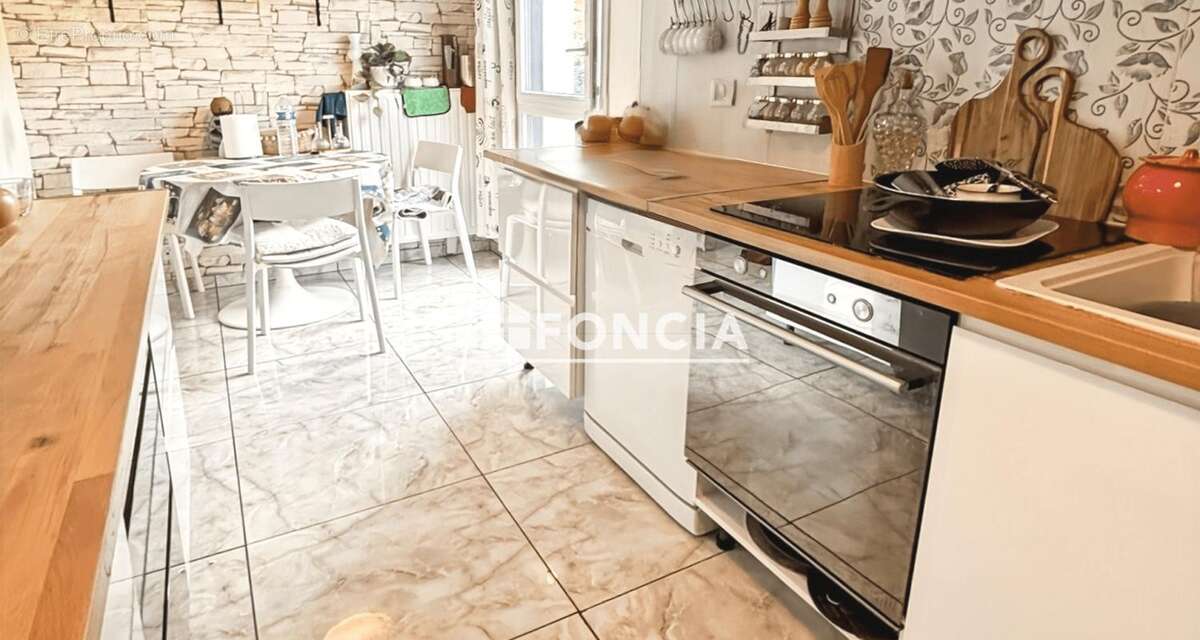 Appartement à TORCY