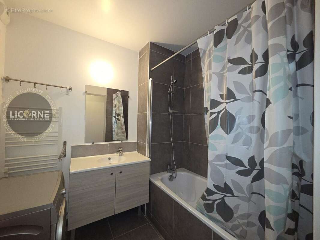 Salle de bain - Appartement à MARSEILLE-14E