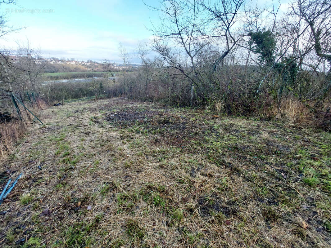 Terrain à SAINT-NICOLAS-DE-PORT