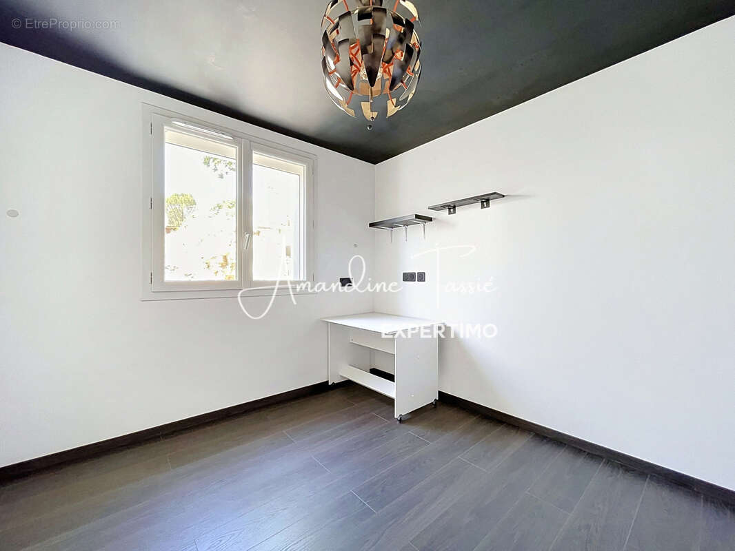 Maison ossature bois haut de gamme avec vue dominante   Classe A   4 chambres   Terrain de 528 m2 - photo 13