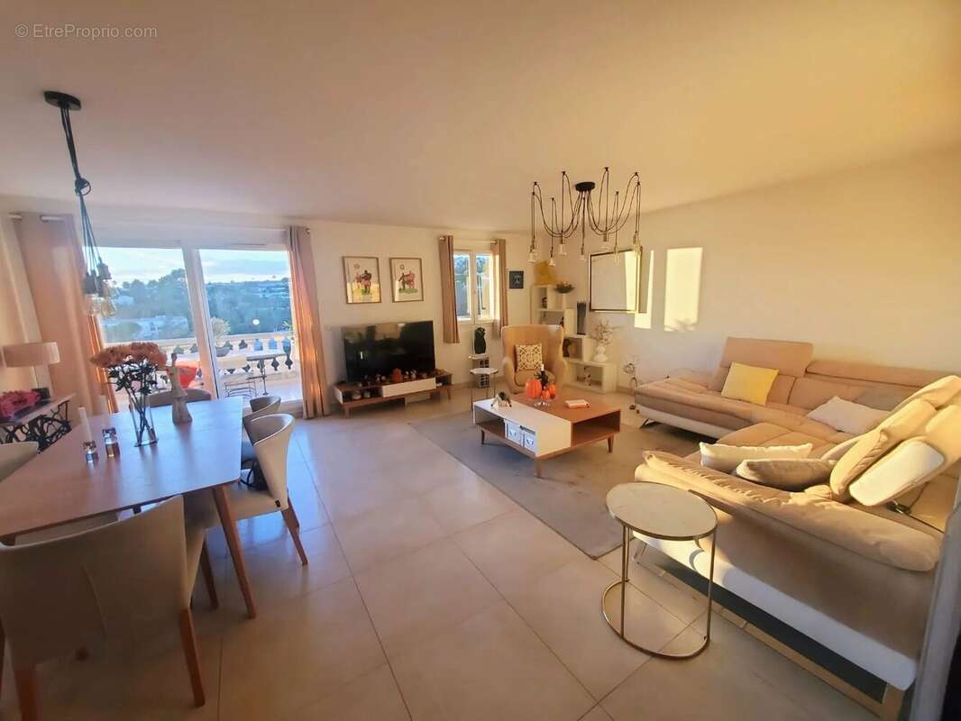 Appartement à VILLENEUVE-LOUBET