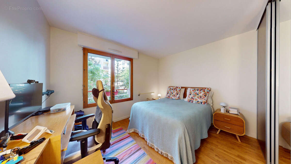Appartement à PARIS-19E