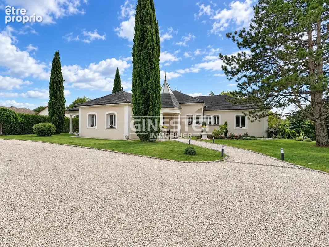 Maison à CHARMONT-SOUS-BARBUISE