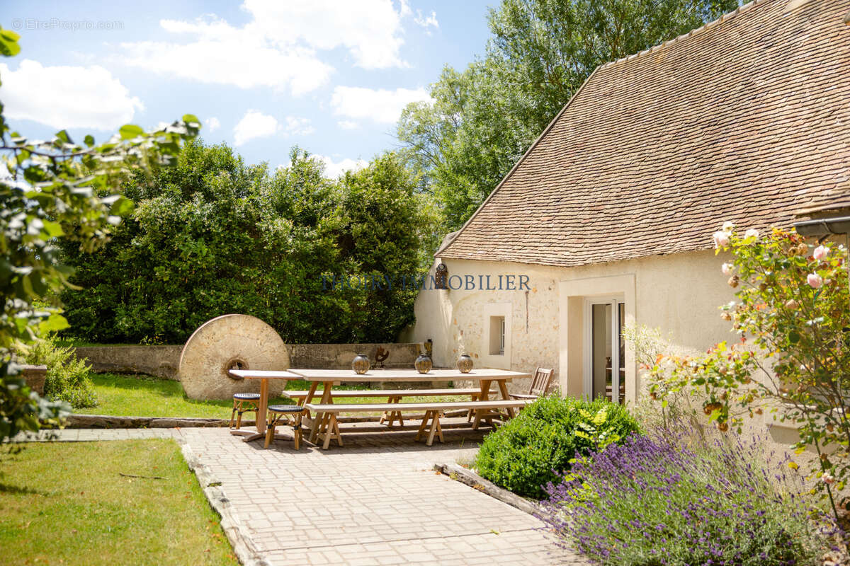 Maison à THOIRY
