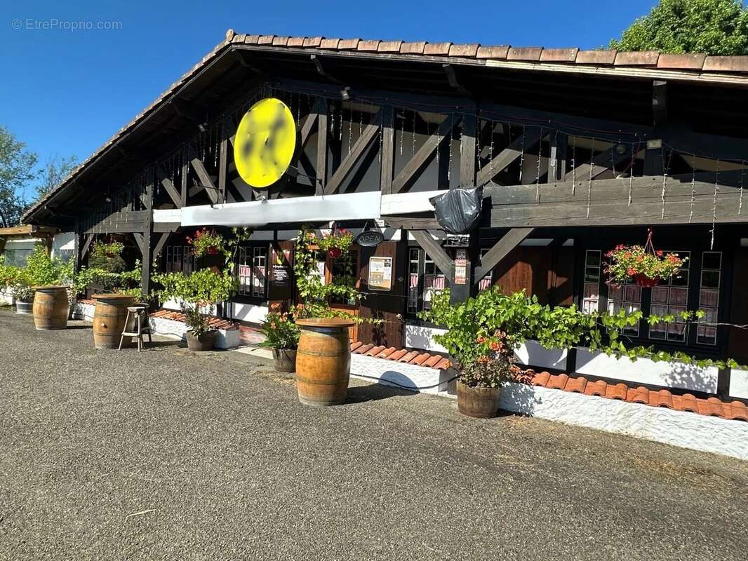 Commerce à MONT-DE-MARSAN