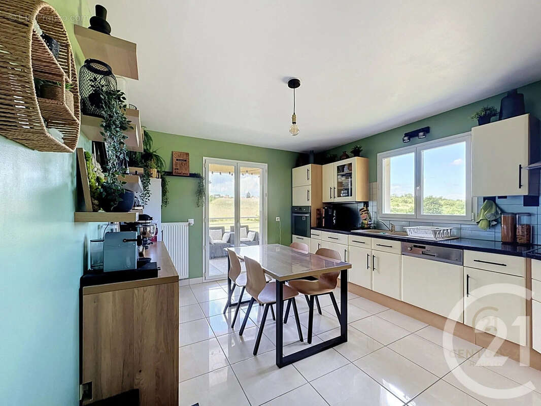 Appartement à VERNAISON