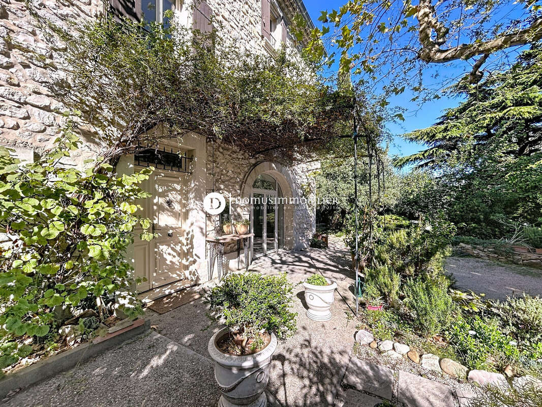Maison à VEDENE
