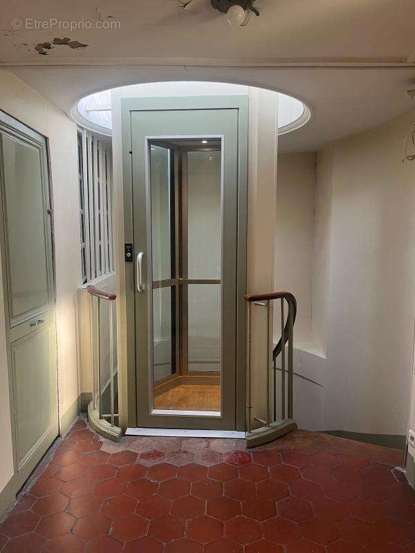 Appartement à PARIS-4E