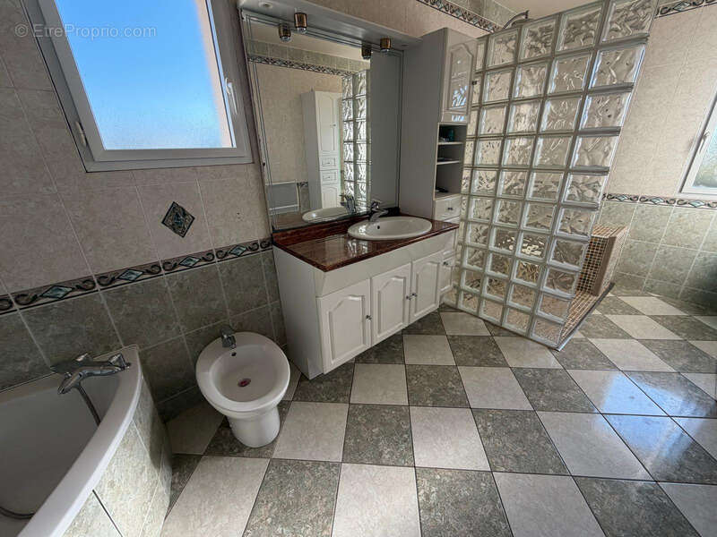 Maison à L&#039;AIGUILLON-SUR-MER