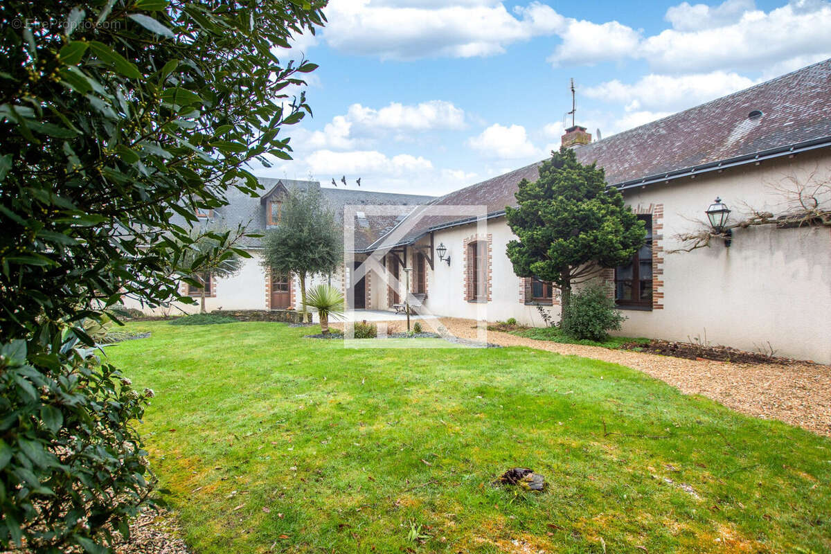 Maison à LOIRE
