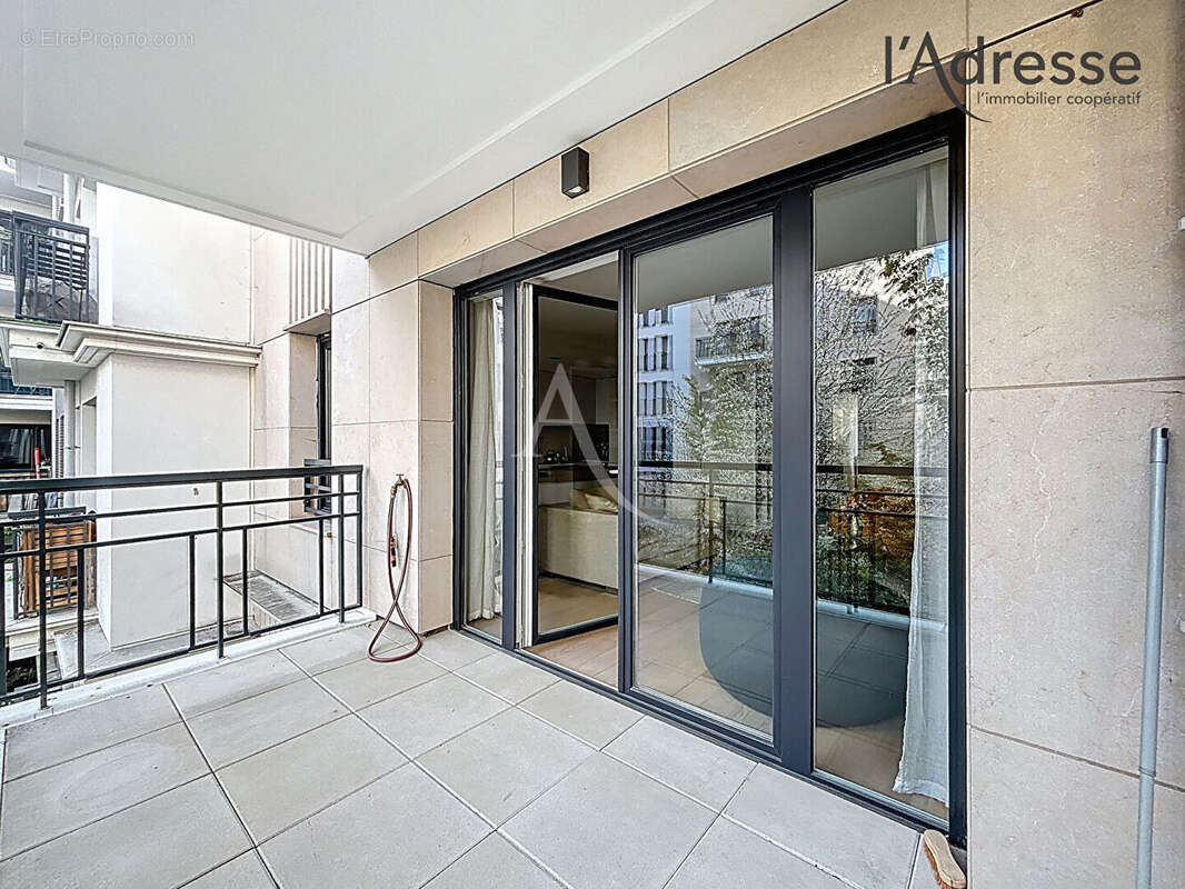 Appartement à SURESNES