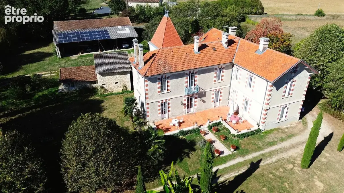 Vue aérienne + dépendances - Maison à ASTAFFORT