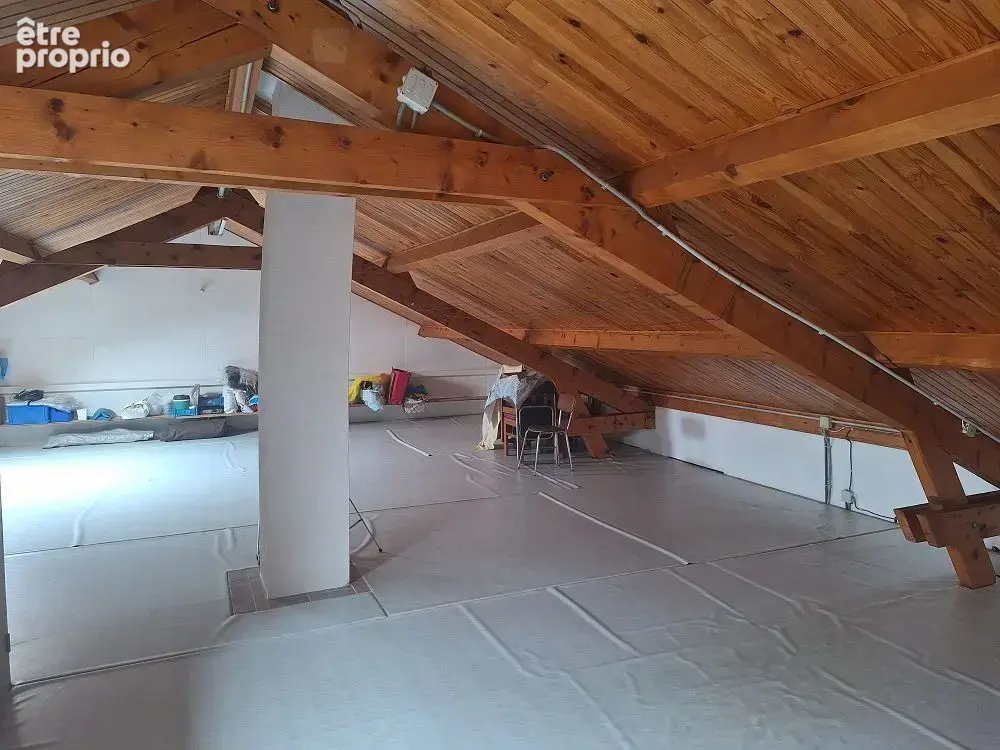 Maison 170 m² à Sainte-Foy-Les-Lyon  - photo 7