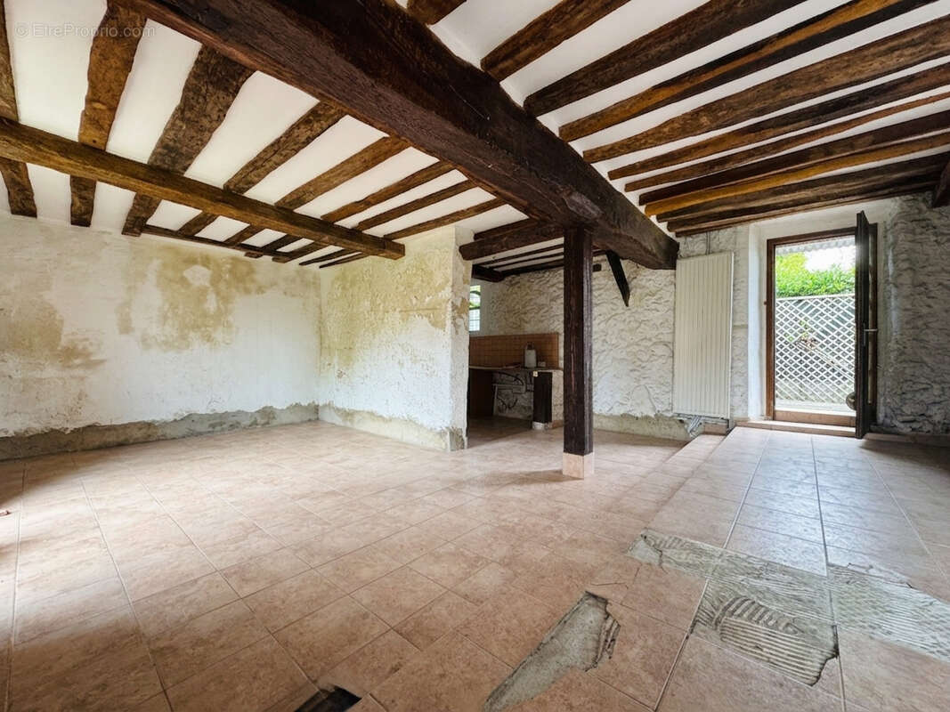 Maison à SERRIS