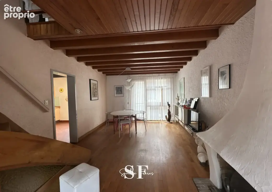 Maison à LAYRAC