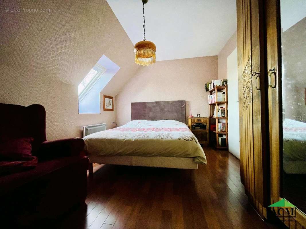 Maison à MERY-SUR-OISE