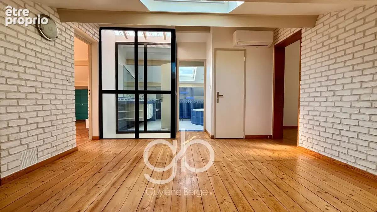 Pérols   Maison familiale atypique avec piscine - photo 19