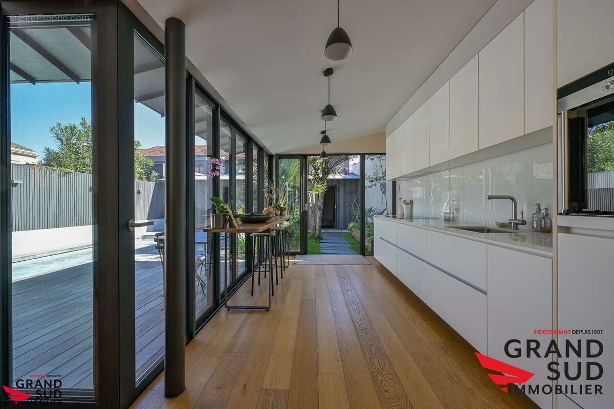 Maison 160 m² à Bordeaux  - photo 4
