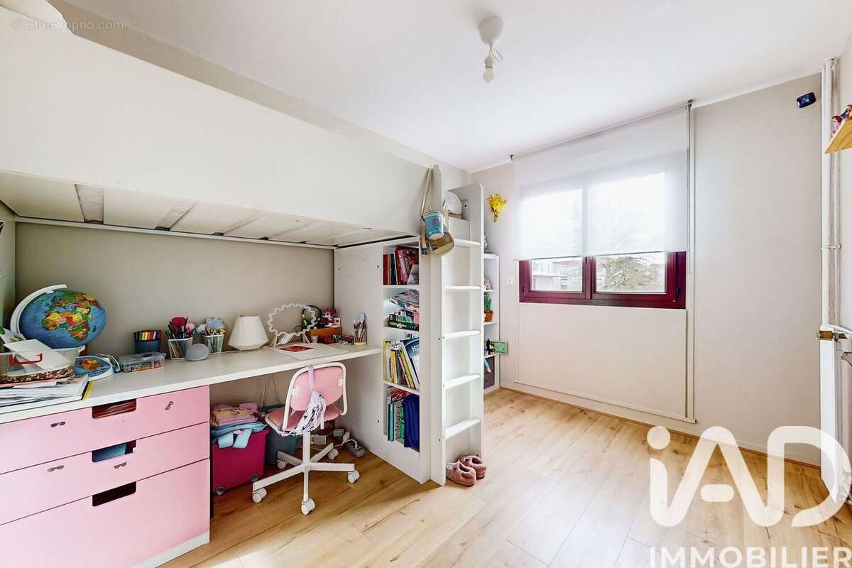 Photo 4 - Appartement à VAUJOURS