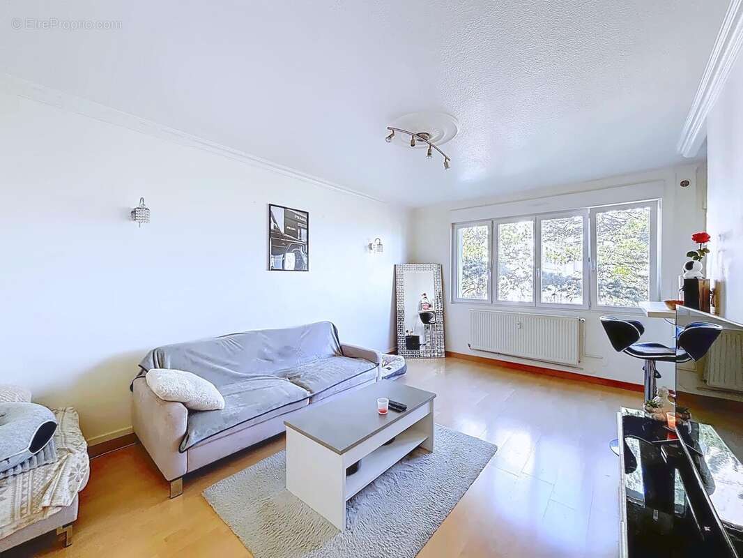 Photo 3 - Appartement à MOULINS-LES-METZ