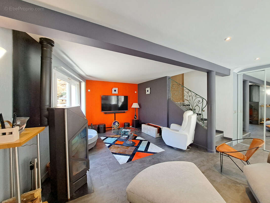 Belle Villa contemporaine, secteur résidentiel préservé de Sacconges - photo 10