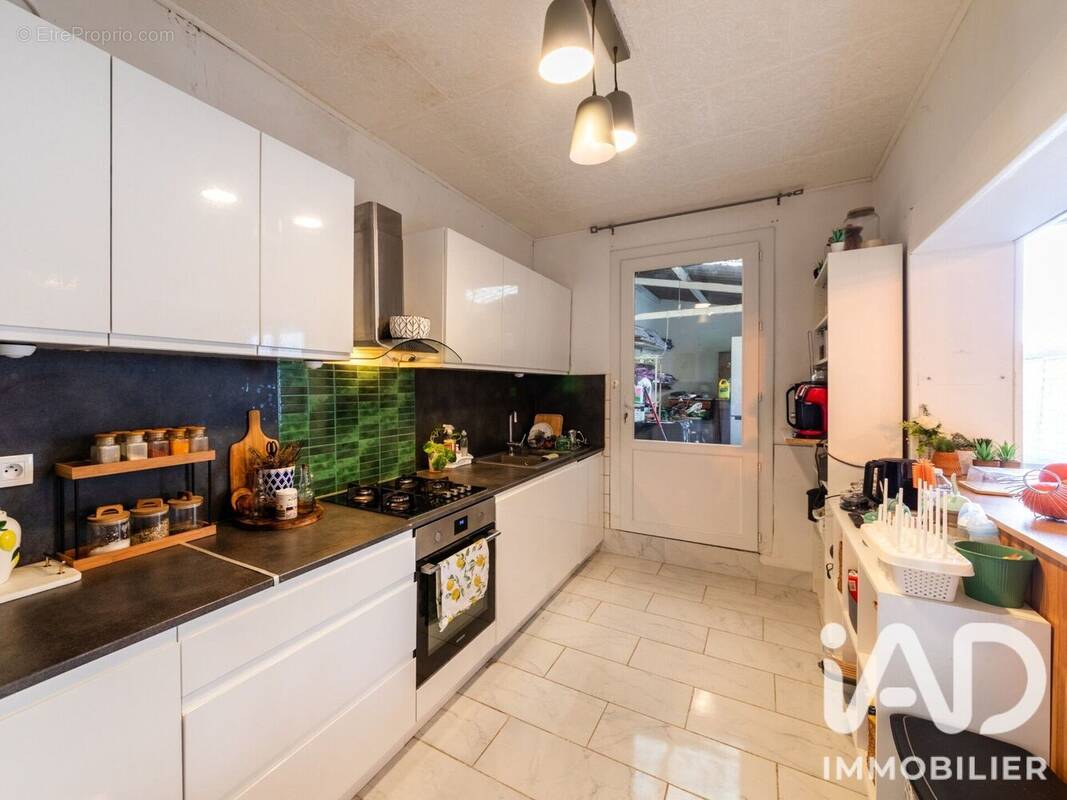 Maison 138 m² à Valence  - photo 1