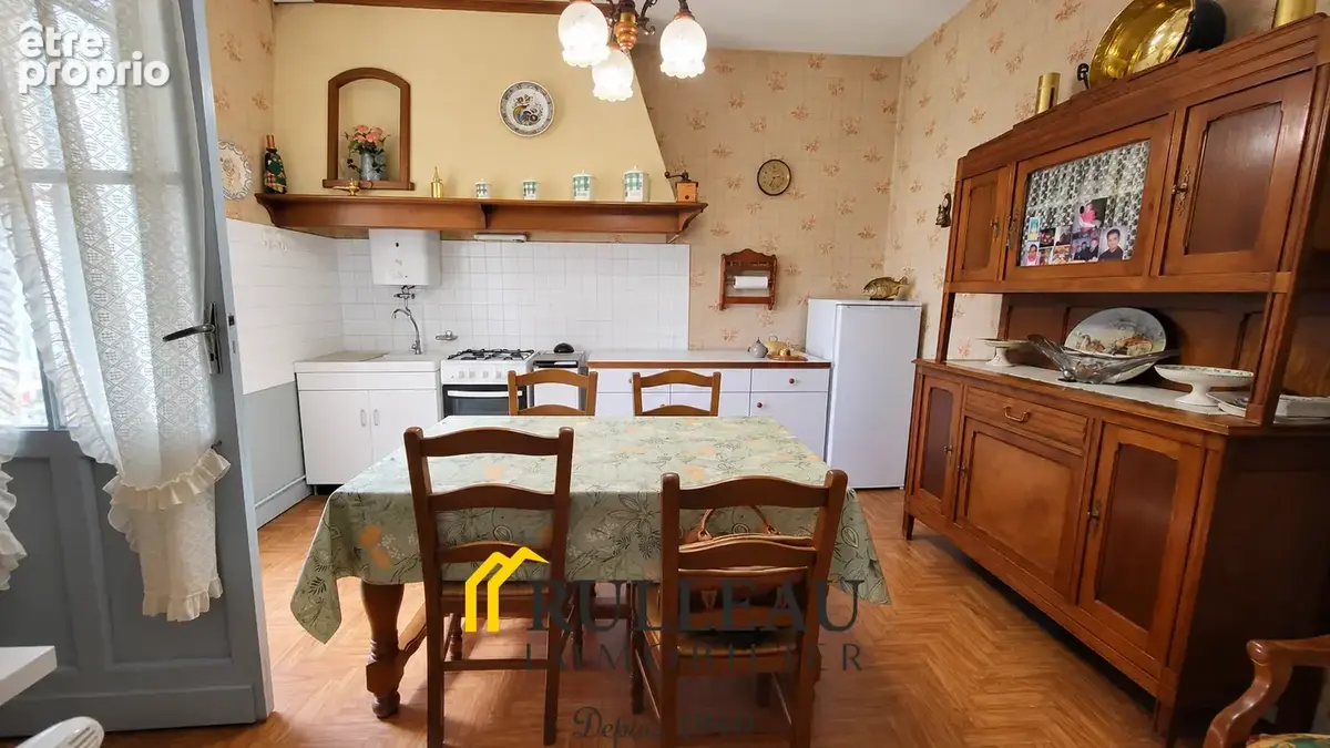 Maison en pierre à Bordeaux avec grand jardin, garage et dépendances   Un beau potentiel à révéler - photo 6