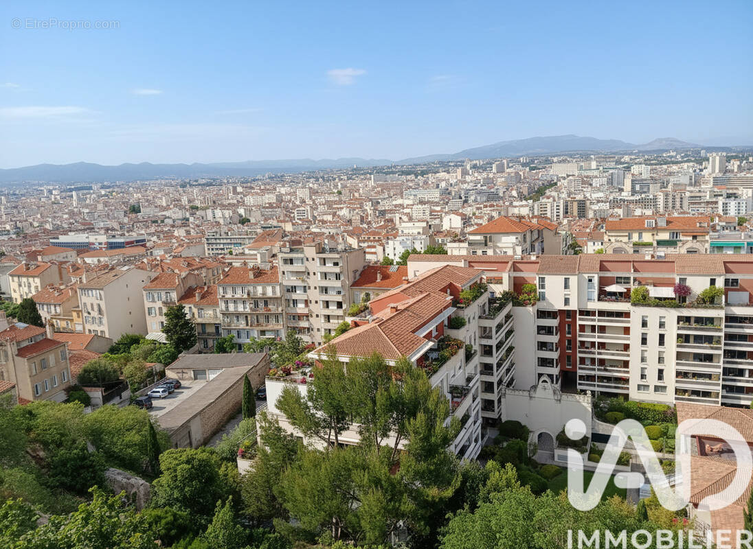 Photo 1 - Appartement à MARSEILLE-6E