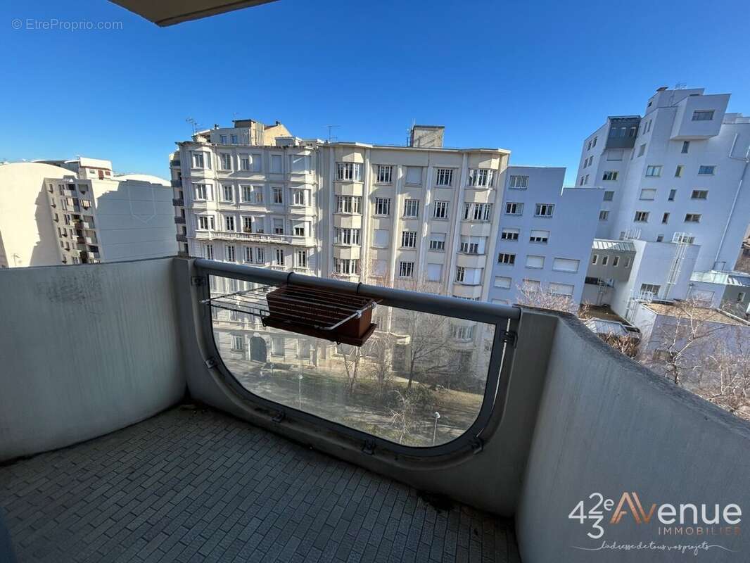 Appartement à SAINT-ETIENNE