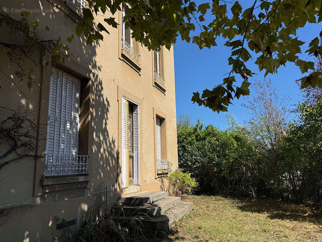 Maison à CALUIRE-ET-CUIRE