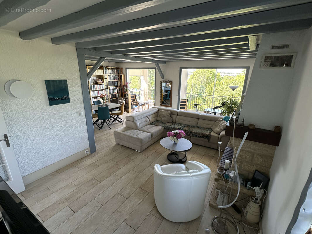 Maison à VAUX-LE-PENIL