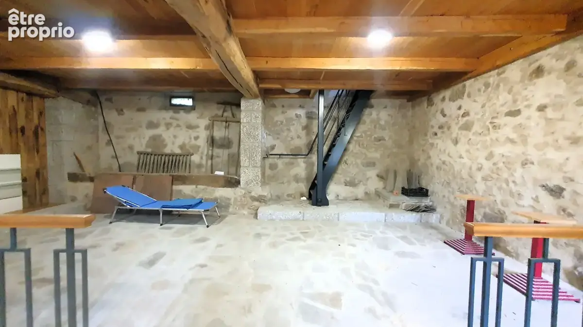 LUNAC  Propriété de caractère en pierre rénovée .220 m² habitables  Dépendances  Spa Terrain 1 805 m² - photo 11
