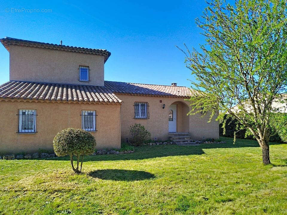 Maison à REGUSSE