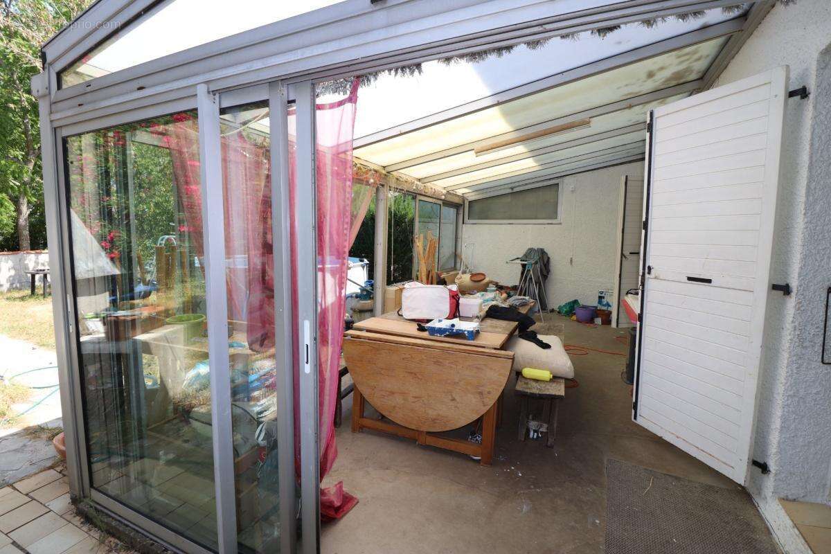 Vente d'une maison louer en deux appartements rochefort (17) - photo 10