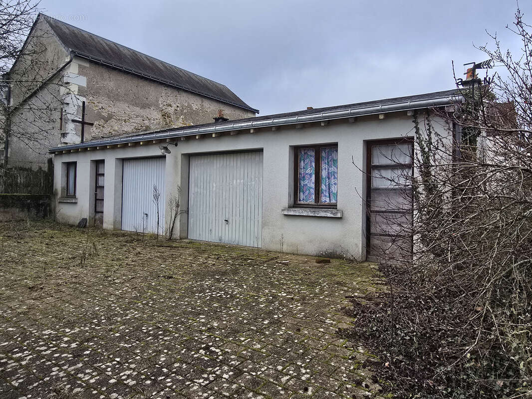 Maison à CHEILLE