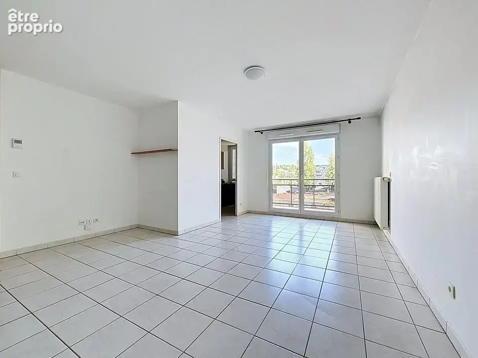 Appartement à LYON-9E
