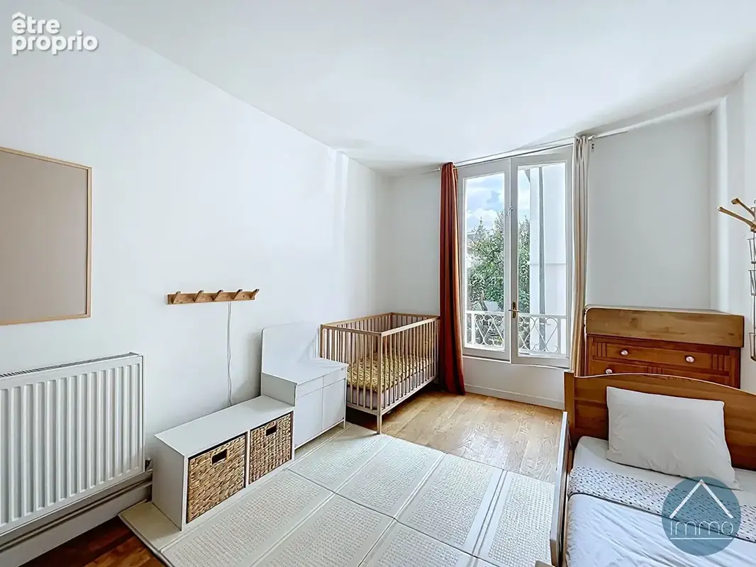Quartier Bac - Maison de ville - Extérieur de 11.57m² - photo 4